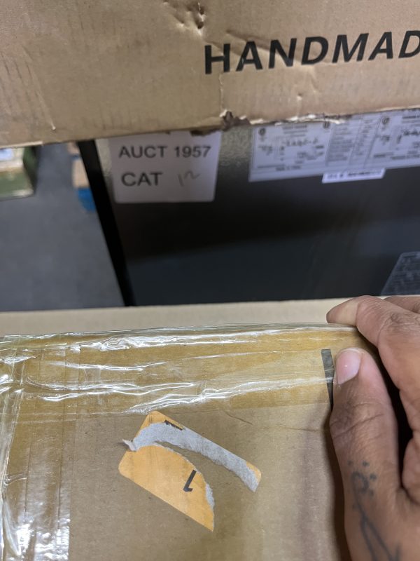 AUCT 1957 CAT 12 - Image 2