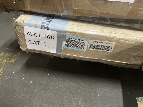 AUCT 1976 CAT 12 - Image 2