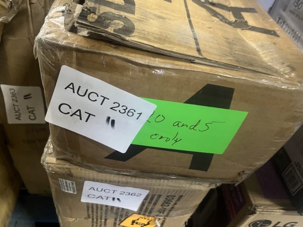 AUCT 2361 CAT 11 - Image 2
