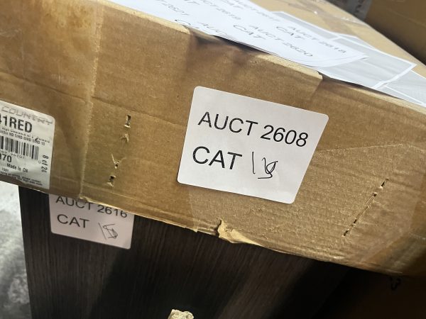 AUCT 2608 CAT 15 - Image 2