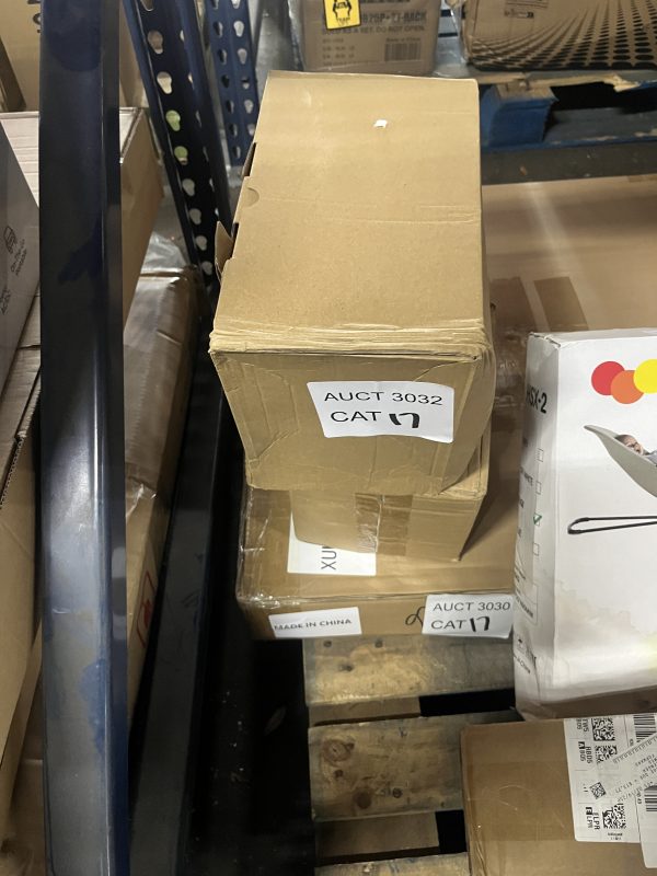 AUCT 3032 CAT 17 - Image 2