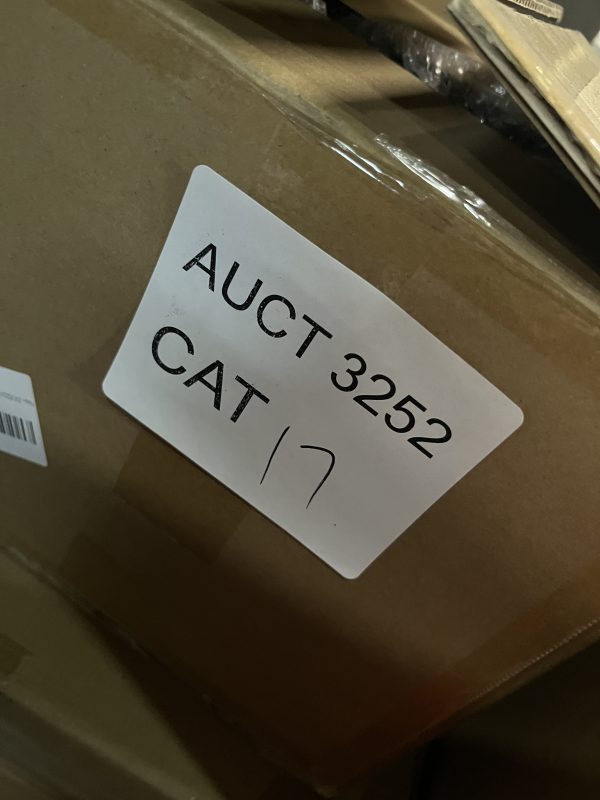AUCT 3252 CAT 17 - Image 2