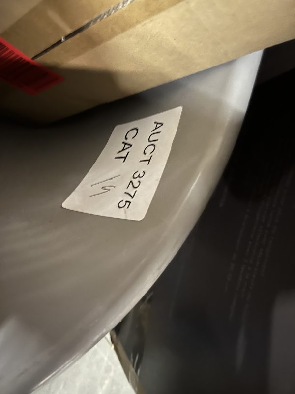 AUCT 3275 CAT 19 - Image 2