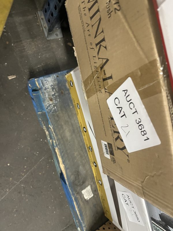 AUCT 3681 CAT 21 - Image 2