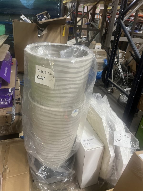 AUCT 3755 CAT 17 - Image 2