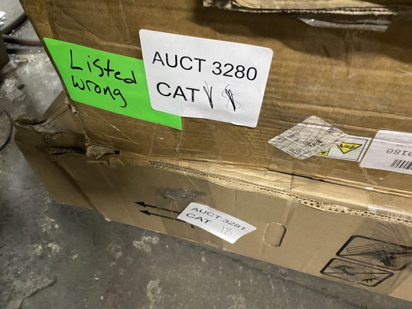 AUCT 3280 CAT 11 - Image 2