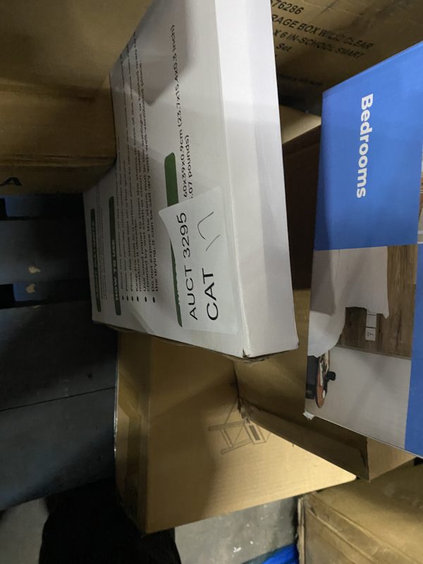AUCT 3295 CAT 17 - Image 2