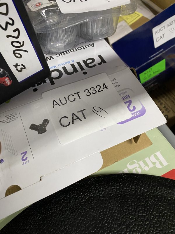 AUCT 3324 CAT 19 - Image 2