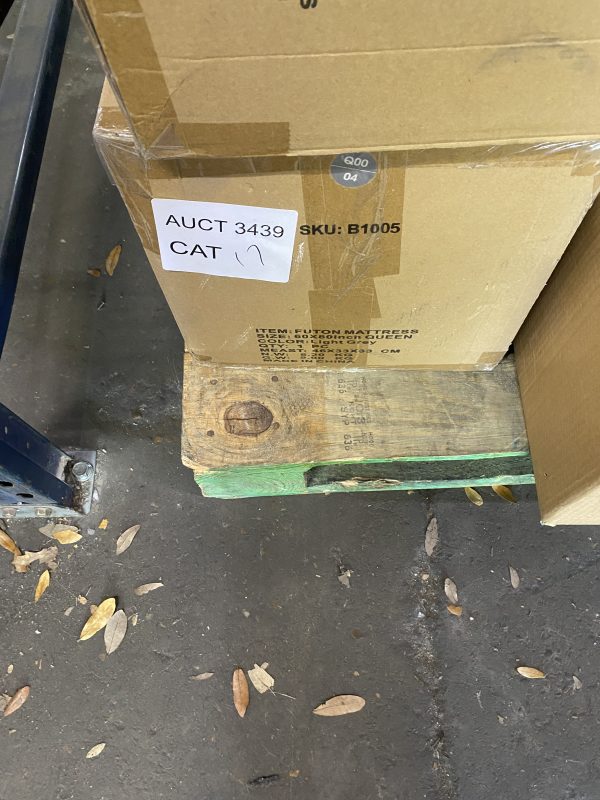 AUCT 3439 CAT 17 - Image 2