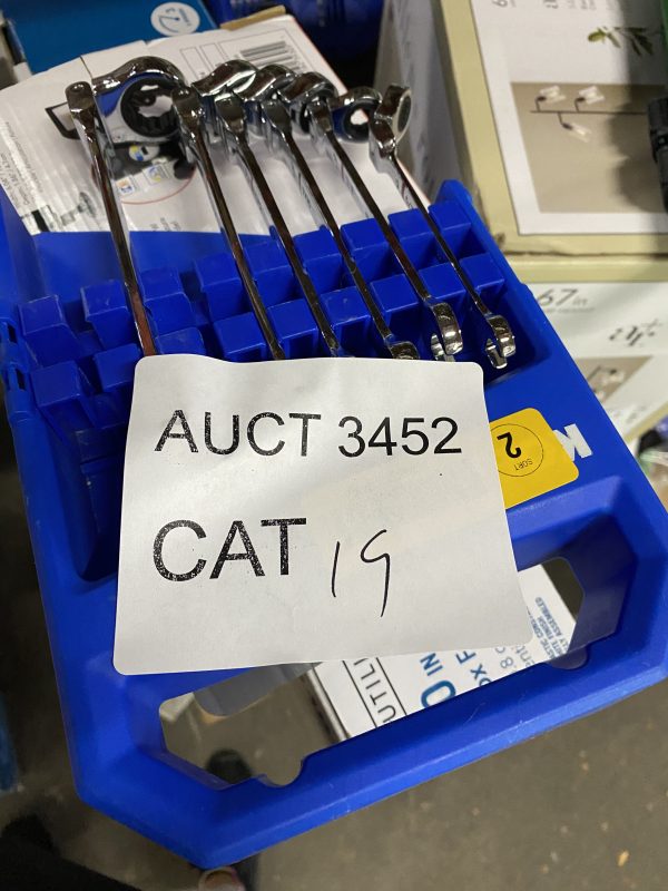 AUCT 3452 CAT 19 - Image 2