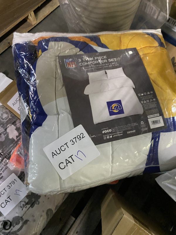 AUCT 3792 CAT 17 - Image 2