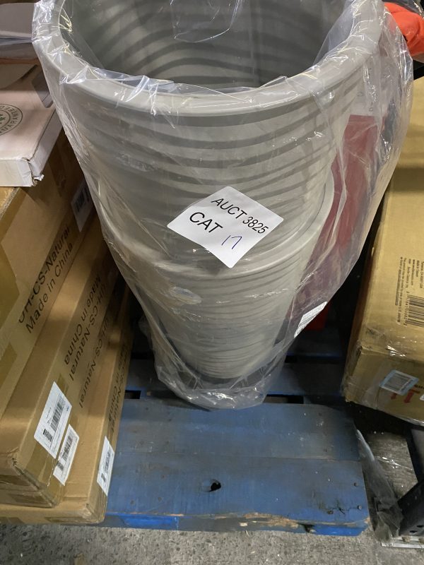 AUCT 3825 CAT 17 - Image 2