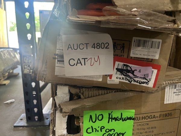 AUCT 4802 CAT 24 - Image 2