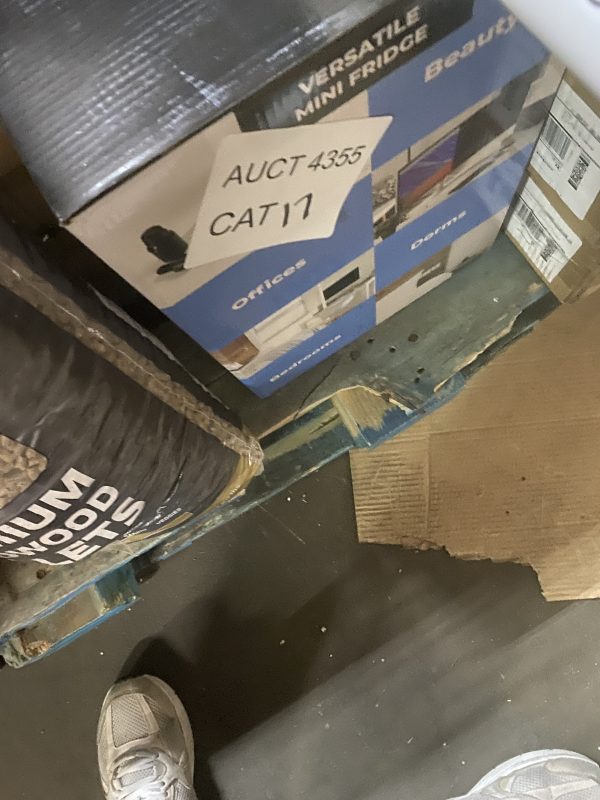 AUCT 4355 CAT 17 - Image 2