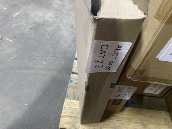 AUCT 4425 CAT 22 - Image 2
