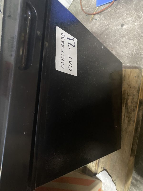 AUCT 4439 CAT 21 - Image 2