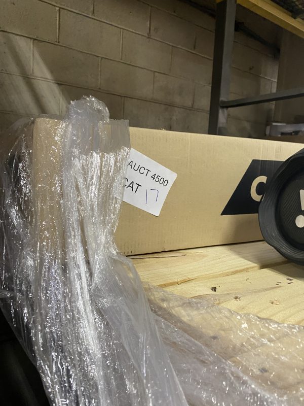 AUCT 4500 CAT 17 - Image 2