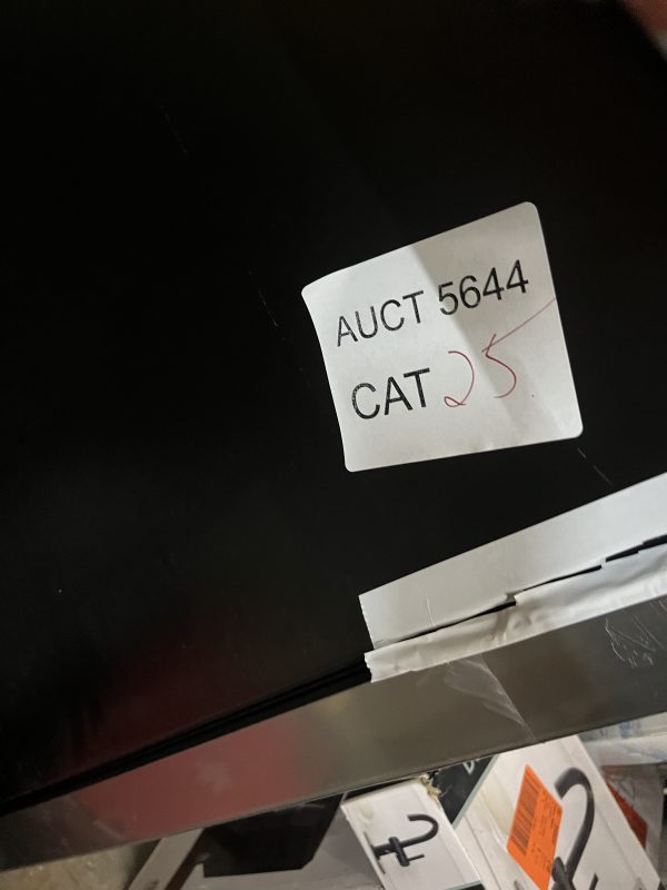 AUCT 5644 CAT 25 - Image 2