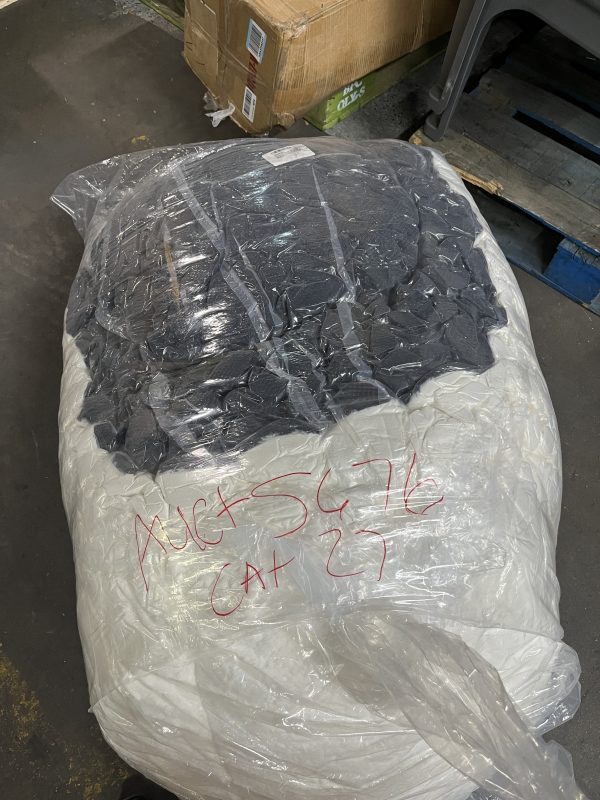 AUCT 5676 CAT 28 - Image 2