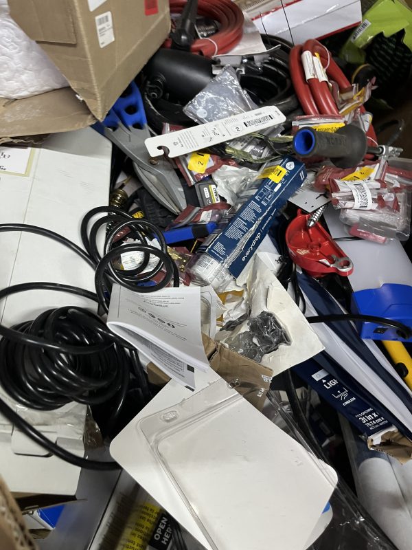 AUCT 5761 CAT 26 - Image 6