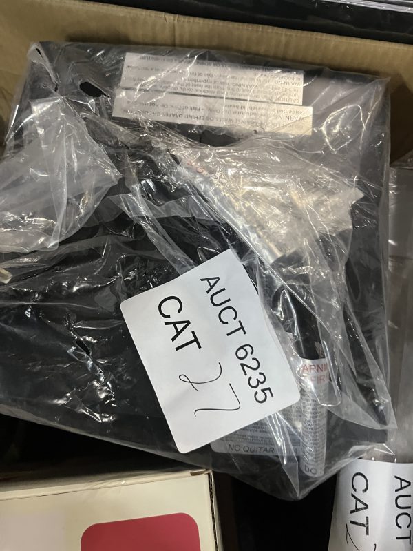 AUCT 6235 CAT 27 - Image 2