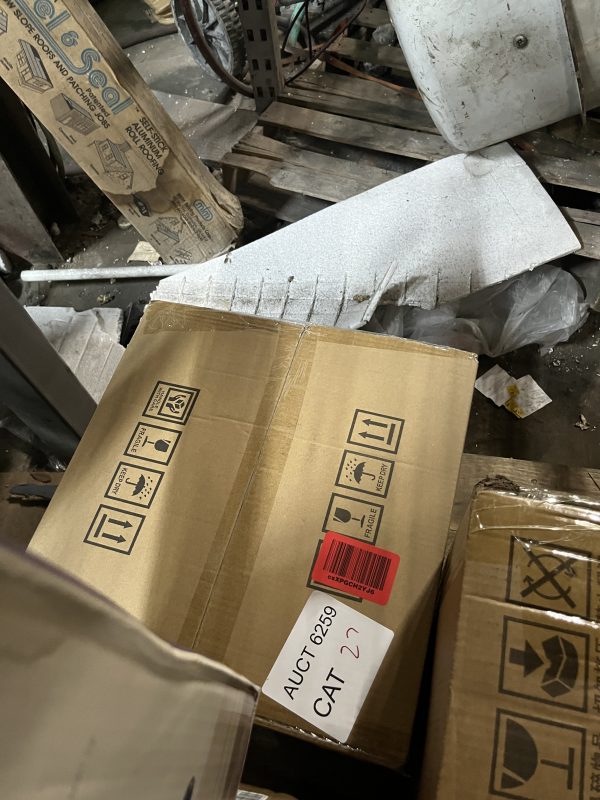 AUCT 6259 CAT 27 - Image 2