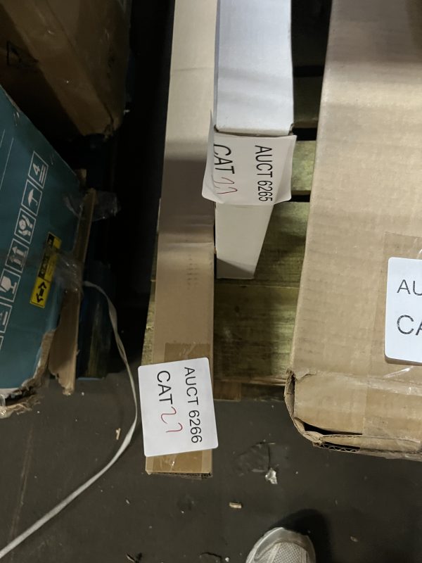 AUCT 6265 CAT 27 - Image 2