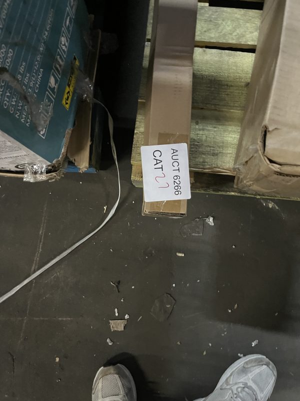 AUCT 6266 CAT 27 - Image 2