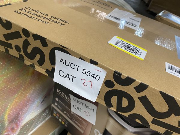 AUCT 5540 CAT 27 - Image 2