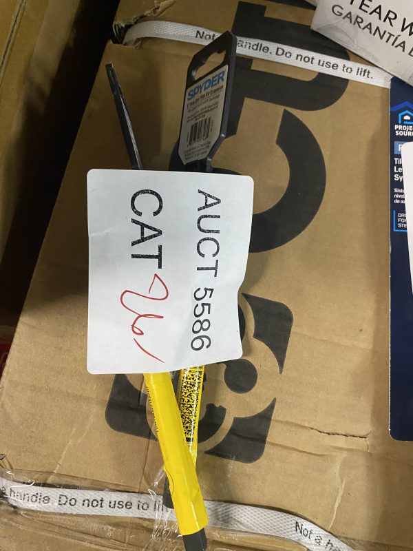 AUCT 5586 CAT 26 - Image 2