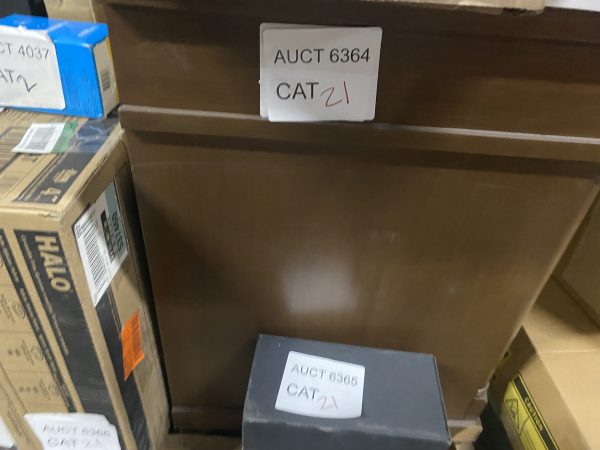 AUCT 6364 CAT 21 - Image 2