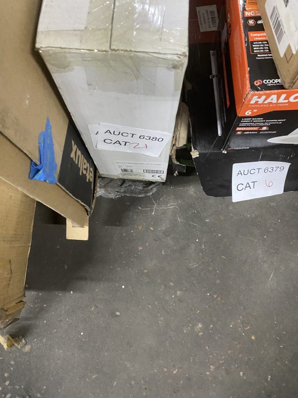AUCT 6380 CAT 21 - Image 2