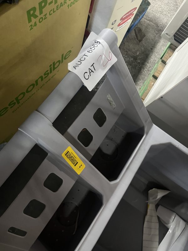 AUCT 6568 CAT 26 - Image 2