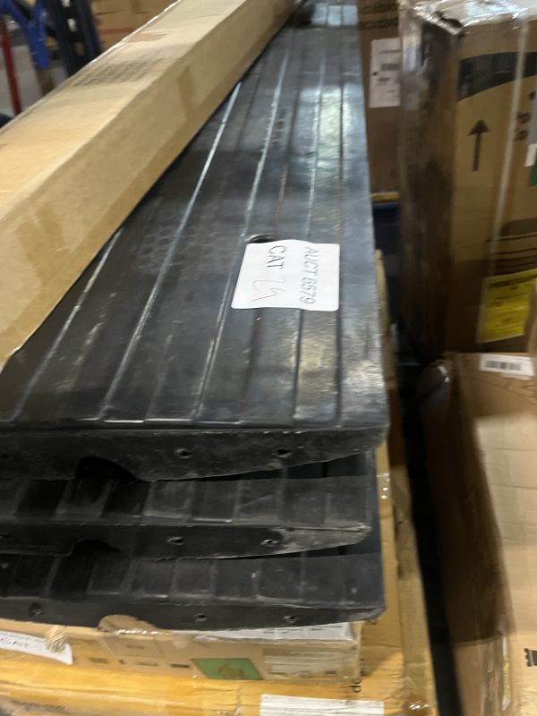 AUCT 6579 CAT 29 - Image 2