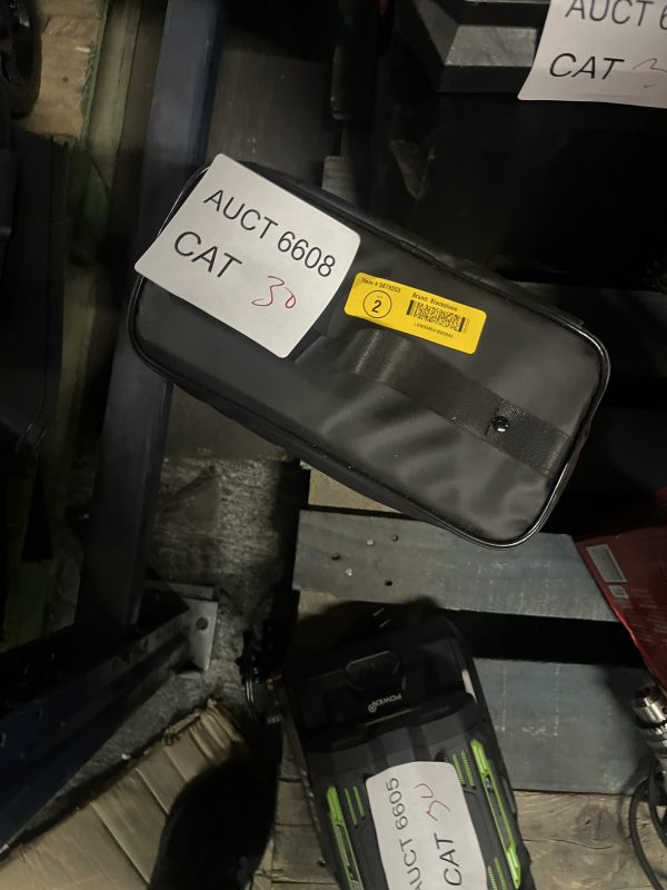 AUCT 6608 CAT 30 - Image 2