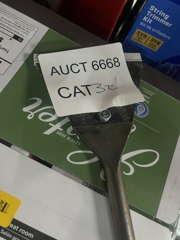 AUCT 6668 CAT 30 - Image 2