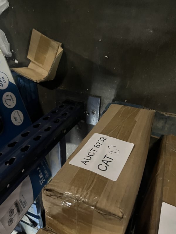 AUCT 6732 CAT 27 - Image 2