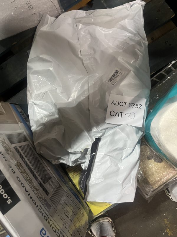 AUCT 6752 CAT 27 - Image 2