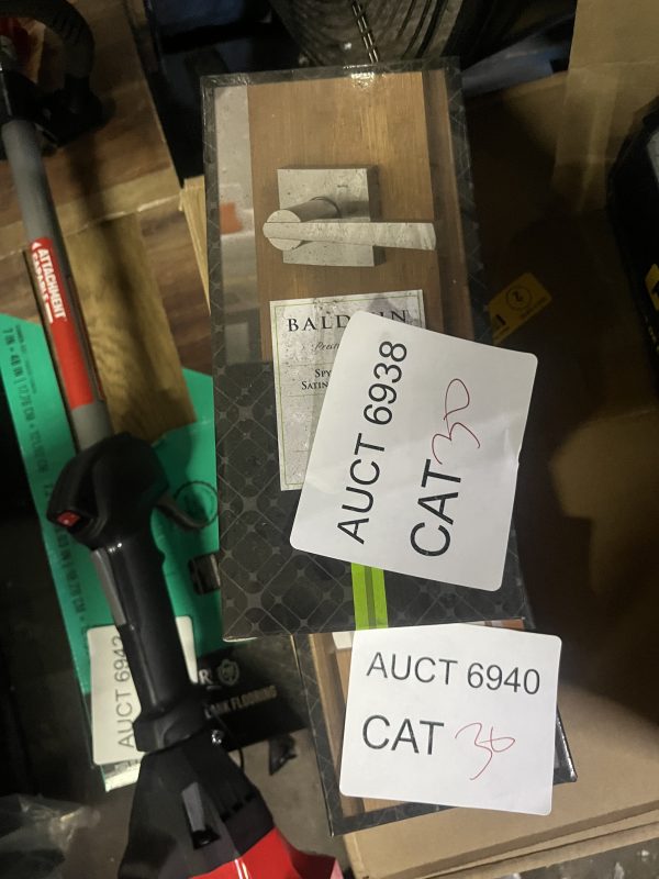 AUCT 6938 CAT 30 - Image 2