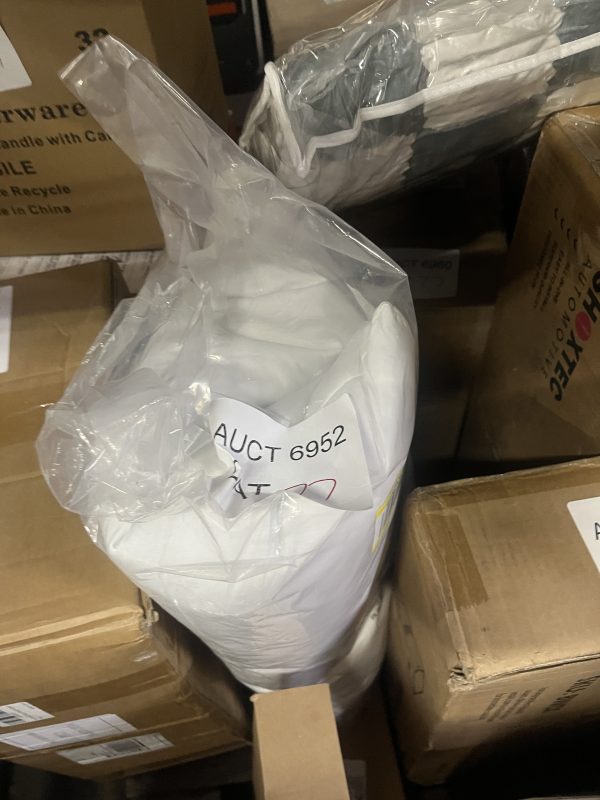 AUCT 6952 CAT 27 - Image 2