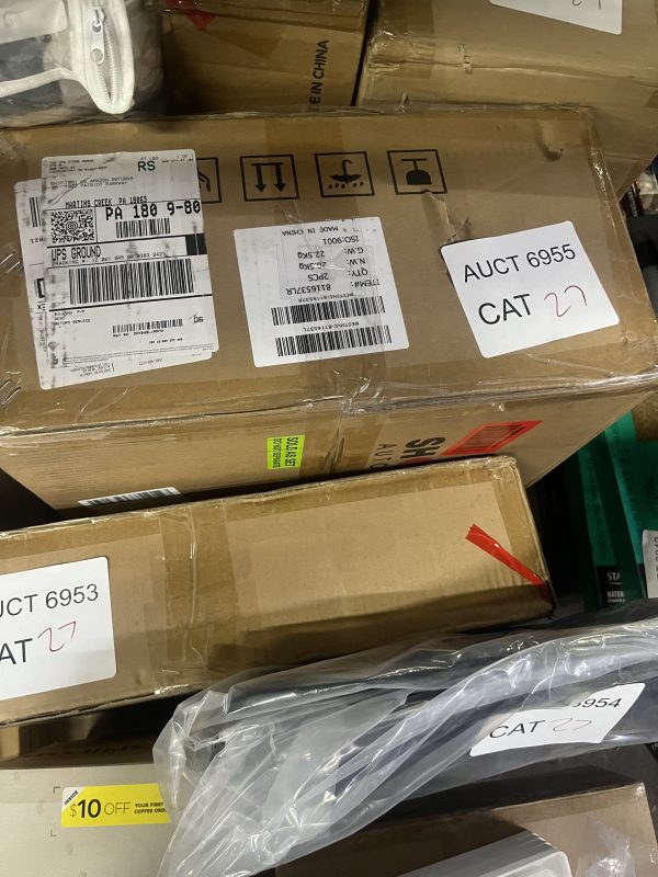 AUCT 6955 CAT 27 - Image 2