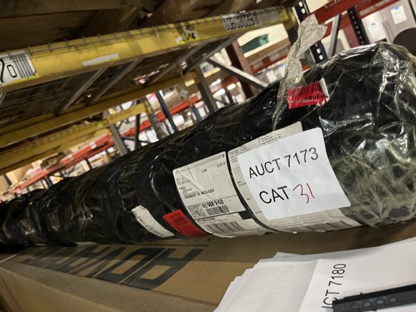 AUCT 7173 CAT 31 - Image 2
