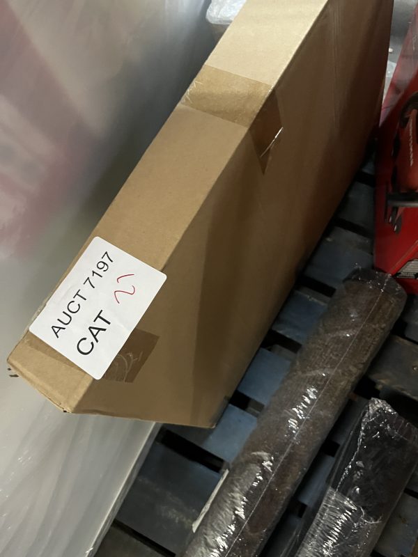AUCT 7197 CAT 27 - Image 2