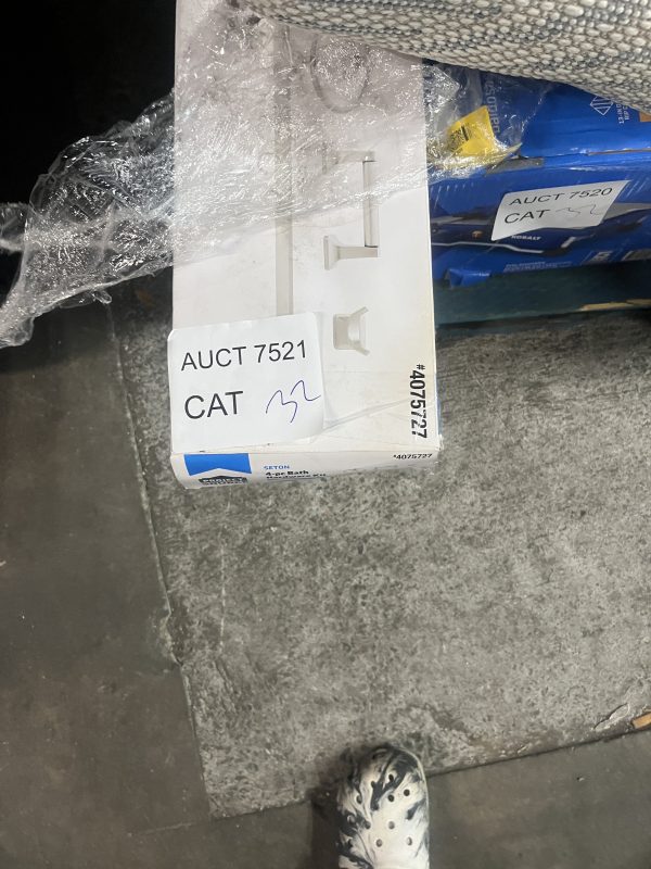AUCT 7521 CAT 32 - Image 2