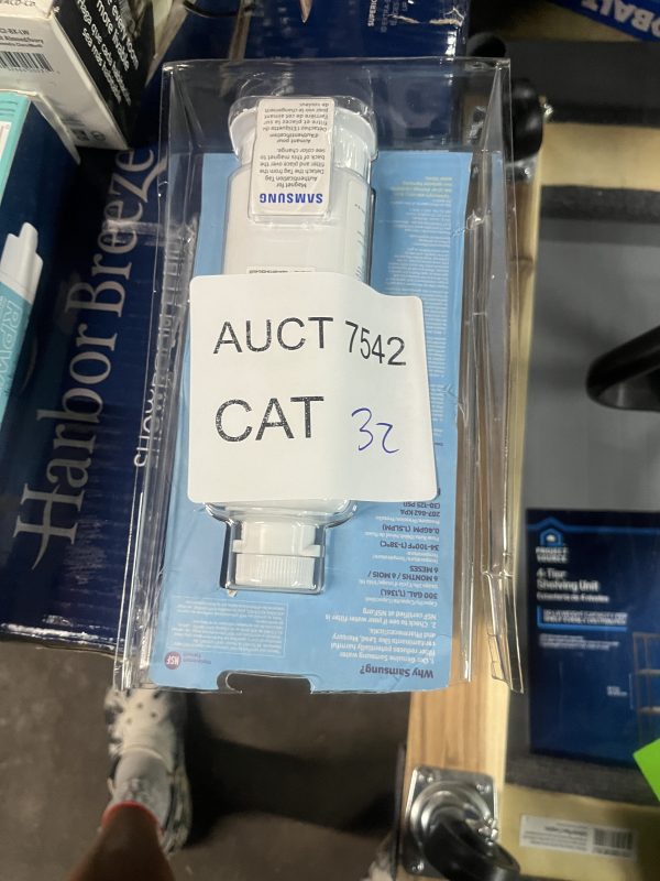 AUCT 7542 CAT 32 - Image 2