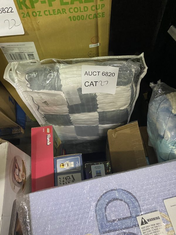AUCT 6820 CAT 27 - Image 2
