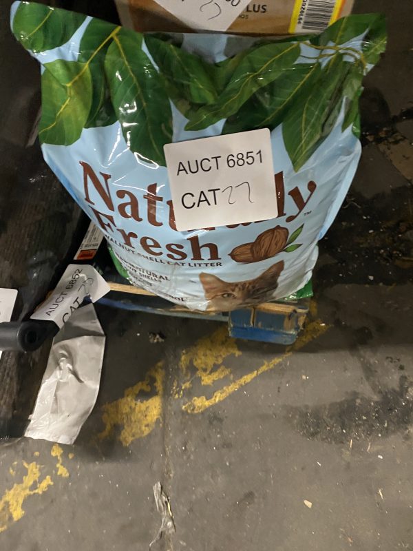 AUCT 6851 CAT 27 - Image 2