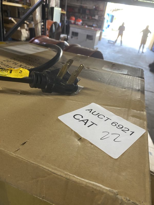 AUCT 6921 CAT 22 - Image 2