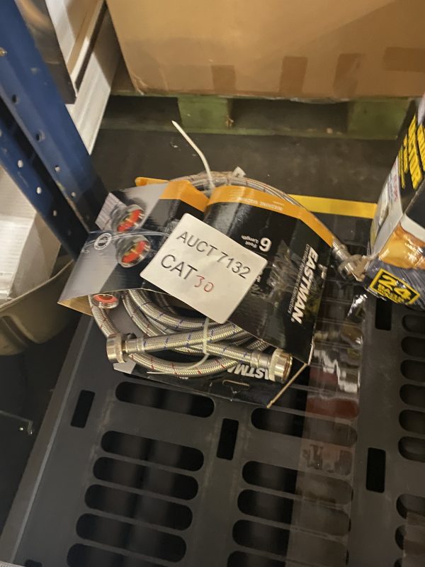 AUCT 7132 CAT 30 - Image 2