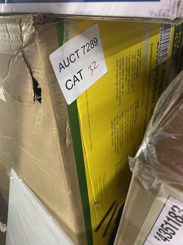 AUCT 7289 CAT 32 - Image 2